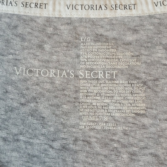 Victoria's Secret heathered grey size Large tee - Picture 5 of 8